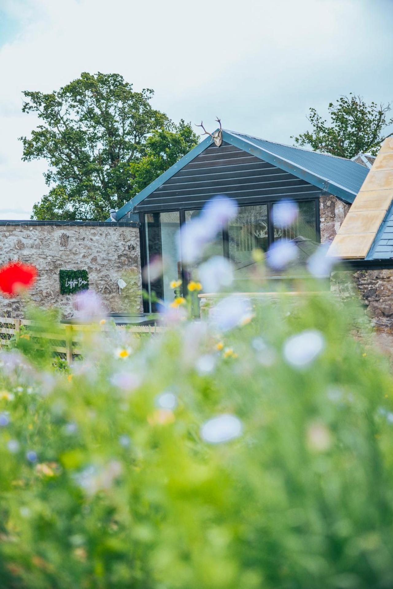 Villa Ladyston Barn Muthill Esterno foto